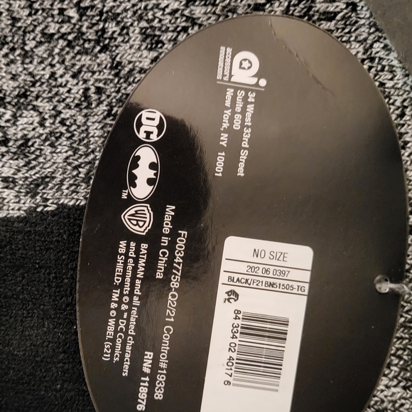 Batman Knit Cap. NWT. - Picture 3 of 3